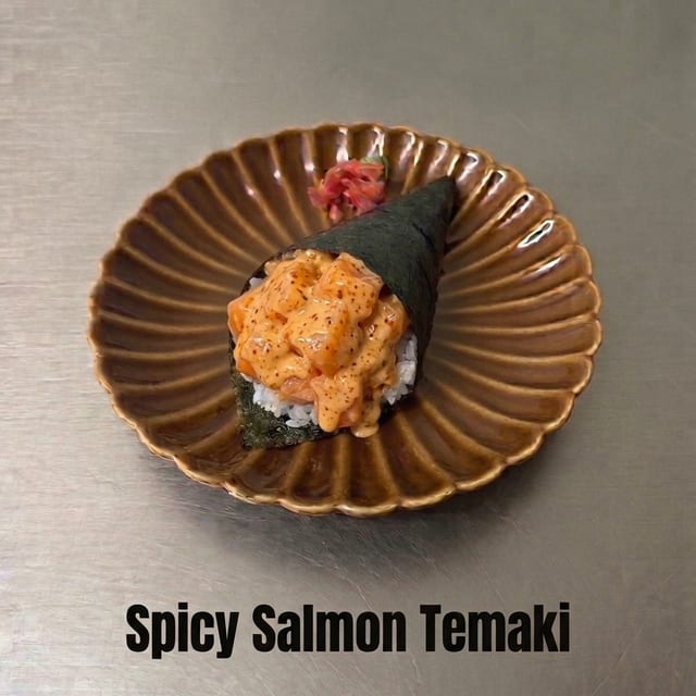 Spicy Salmon Temaki.