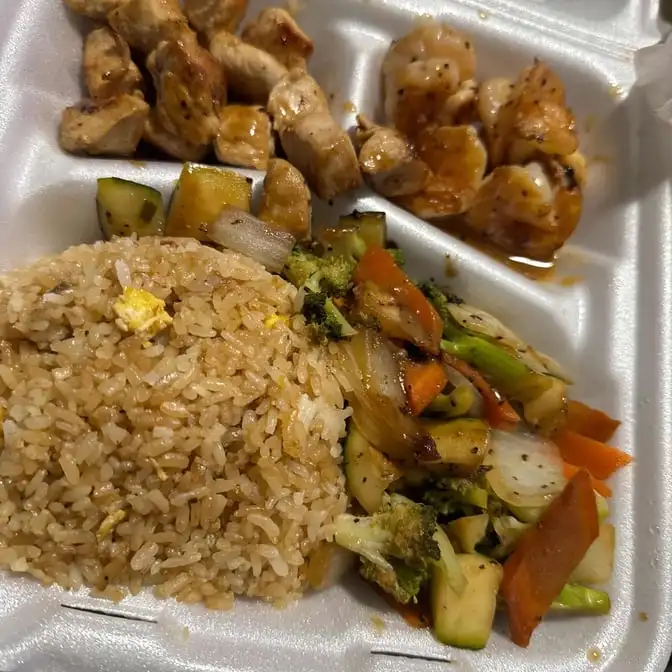 HD11. Hibachi Chicken & Shrimp.